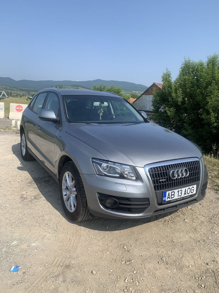 Vind Audi Q 5 ,an 2012
