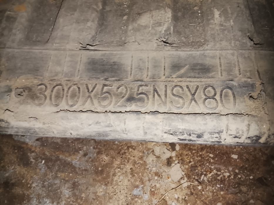 Senile cauciuc miniexcavator