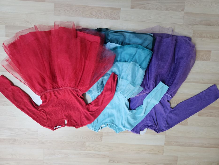 Lot rochite tutu H&M 4-6 ani