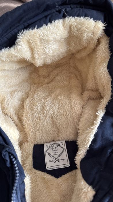 Зимняя куртка на 5-6 лет