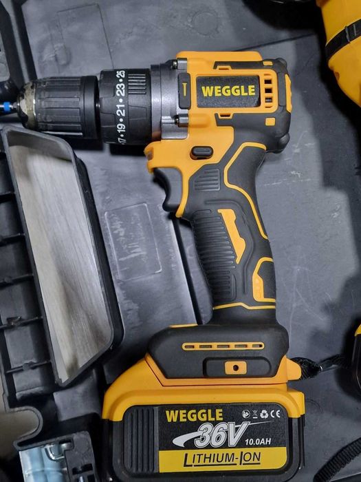 НОВИ Безчетков винтоверт и ъглошлайф + батерии / зарядно / аксесоари