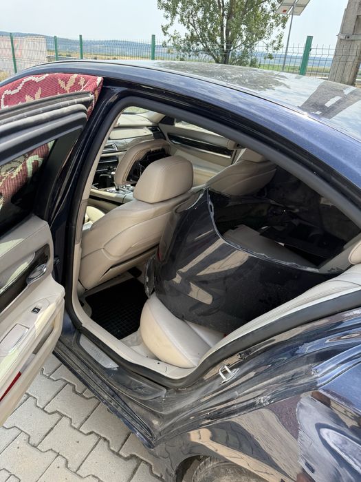 Dezmembrez bmw seria7 f01 X-drive 258cp an 2013 facelift!!!