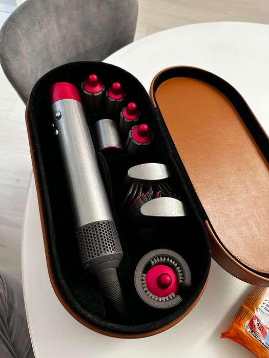 Dyson airwrap complete