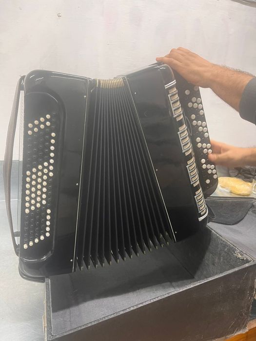 Продаём Баян с хорошим качествей