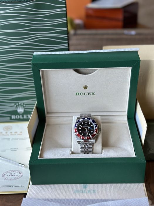 Rolex GMT Master 2 “Pepsi” 40 mm