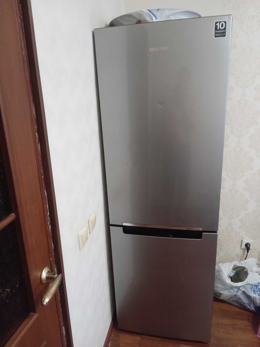 Продам холодильник Самсунг