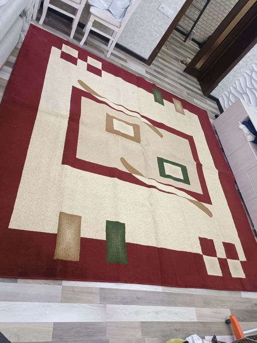 Стильный и уютный ковер 300х300