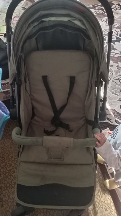 Коляска б/у срочно