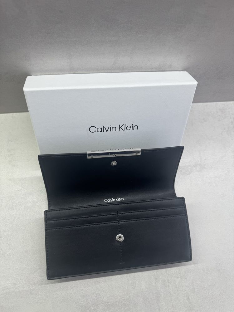 Kлъч портмоне Calvin Klein