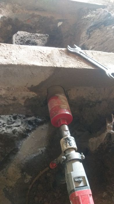 Алмозное  сверление   отверстий    любых диаметров