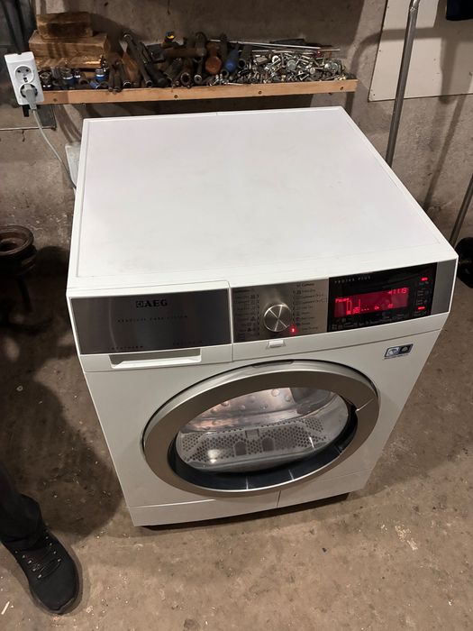 Инверторна Сушилня АЕГ
