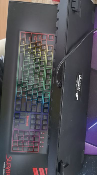 Tastatura mecanica redragon performanta pentru jocuri