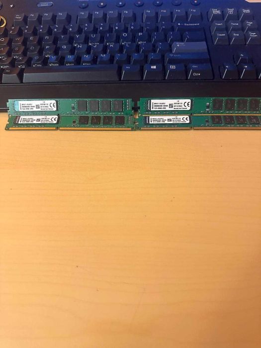 SUPER PRET ! Kit Kingston 32gb DDR3 (4x8gb) 1600MHz CL11 Quad Channel