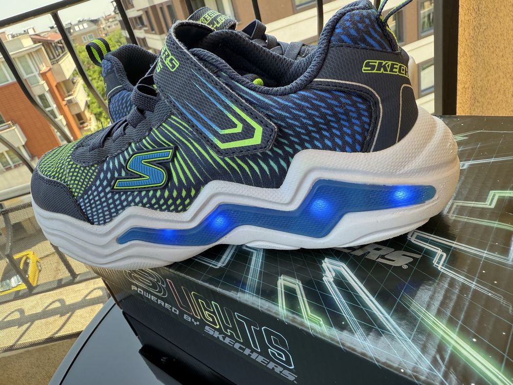 Хубави маратонки Sketchers