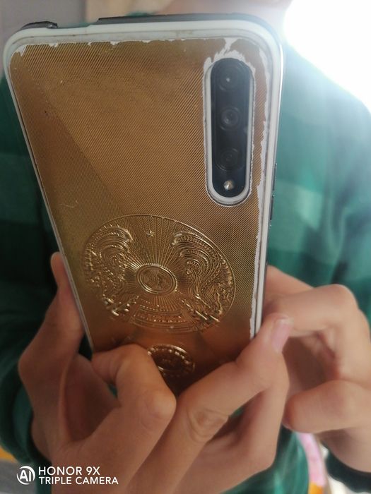 Продам Honor 9x без минусов.