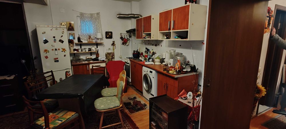 Garsoniera de vânzare