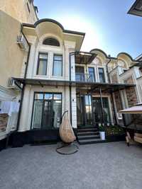Продается Евро дом Ориентир: Американский посольство  200м2