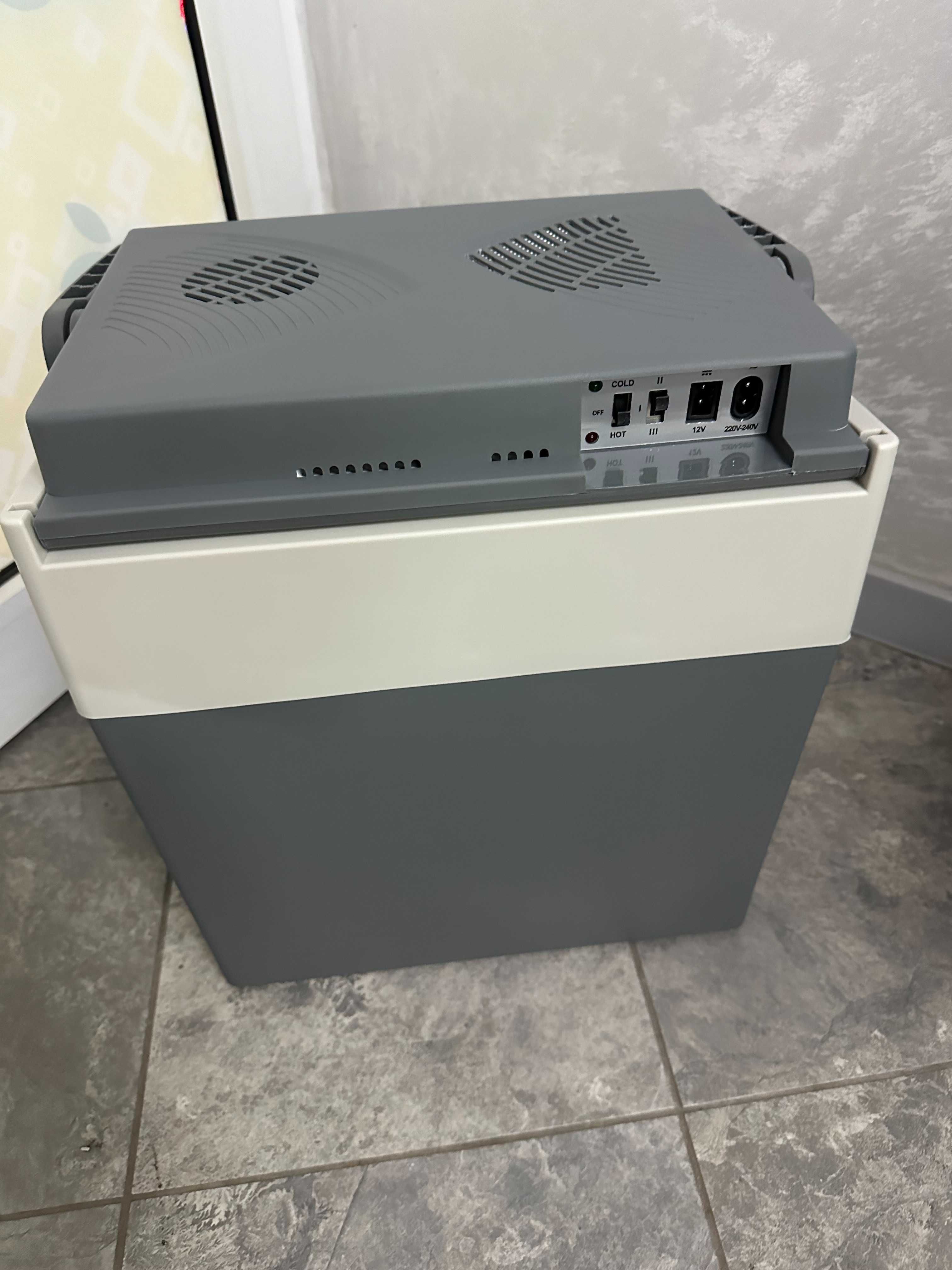 Хладилни чанти Adler AD 8078   Топло Студено - НОВИ!  - 28л, 220v 12V