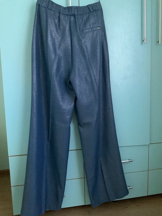 Дамски елегантен широк панталон,син с лек метален блясък 40 размер