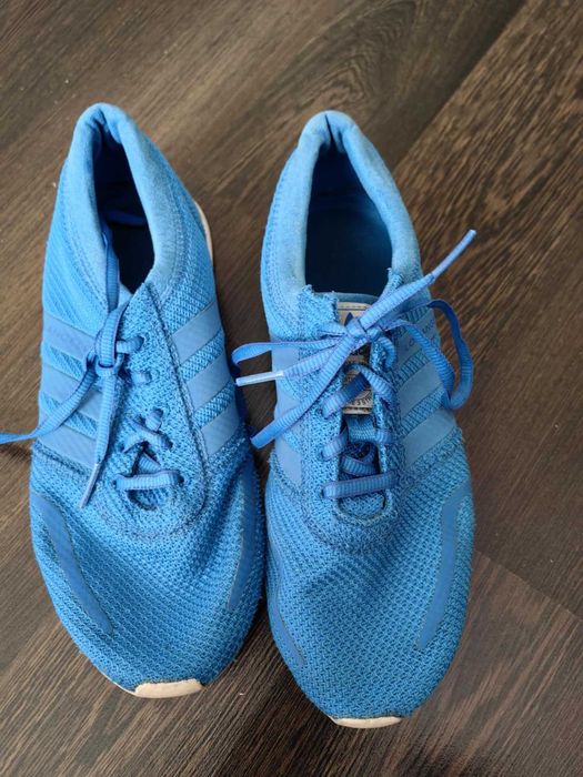 Оригинали маратонки чифта 20лв.