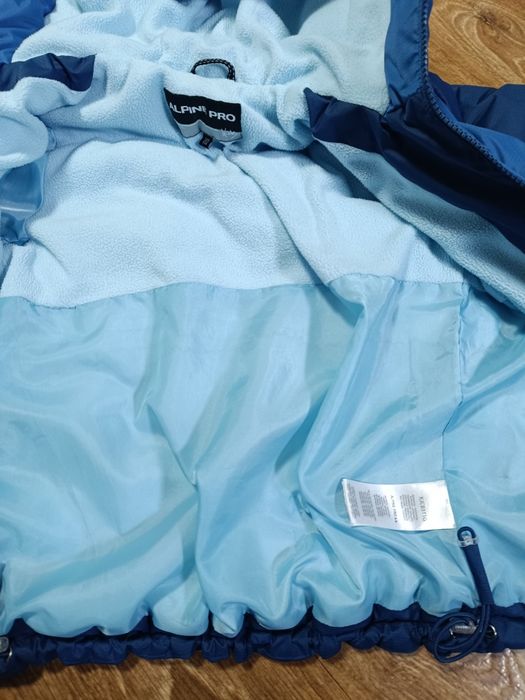 Зимно децки яке.