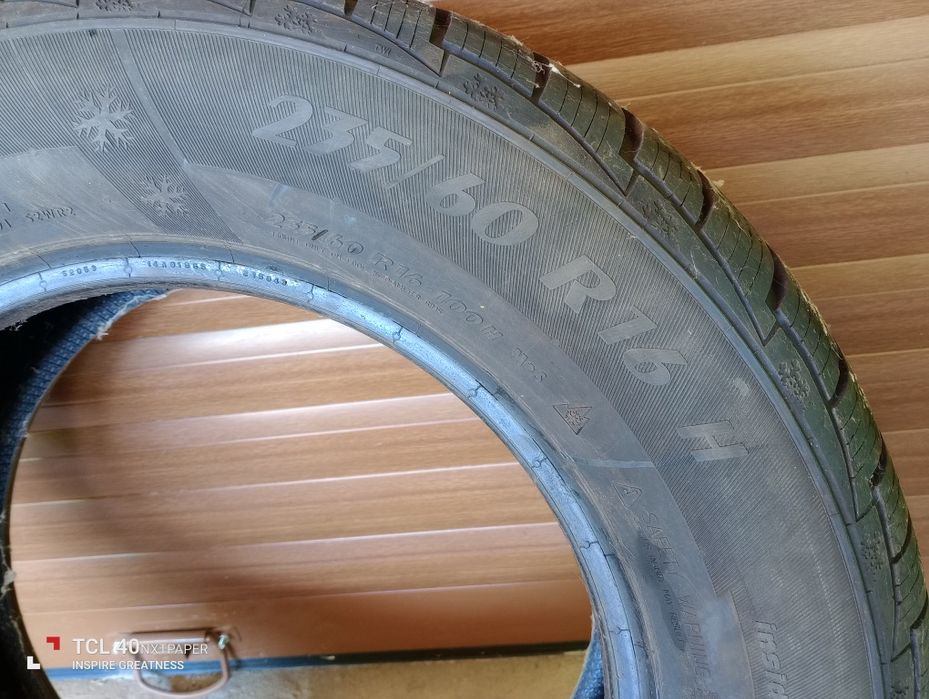 Продава се зимни гуми