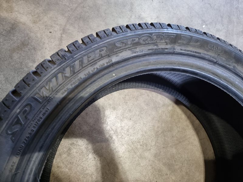 235/45/19 DUNLOP 2бр