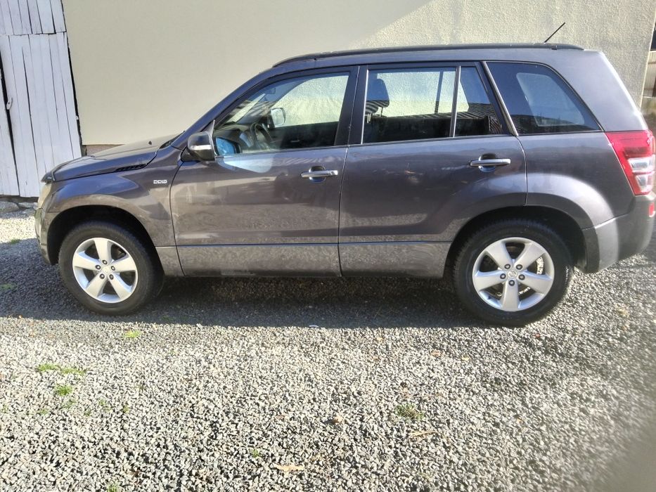 Vând Suzuki Grand Vitara 1.9 diesel