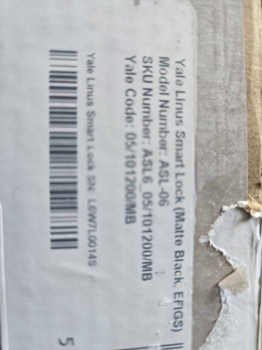 Yala inteligenta yale Linus noua