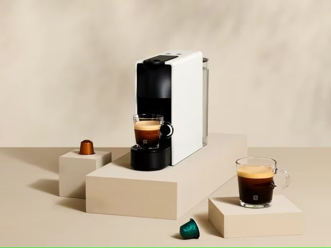 Капсульная кофемашина Nespresso essenza