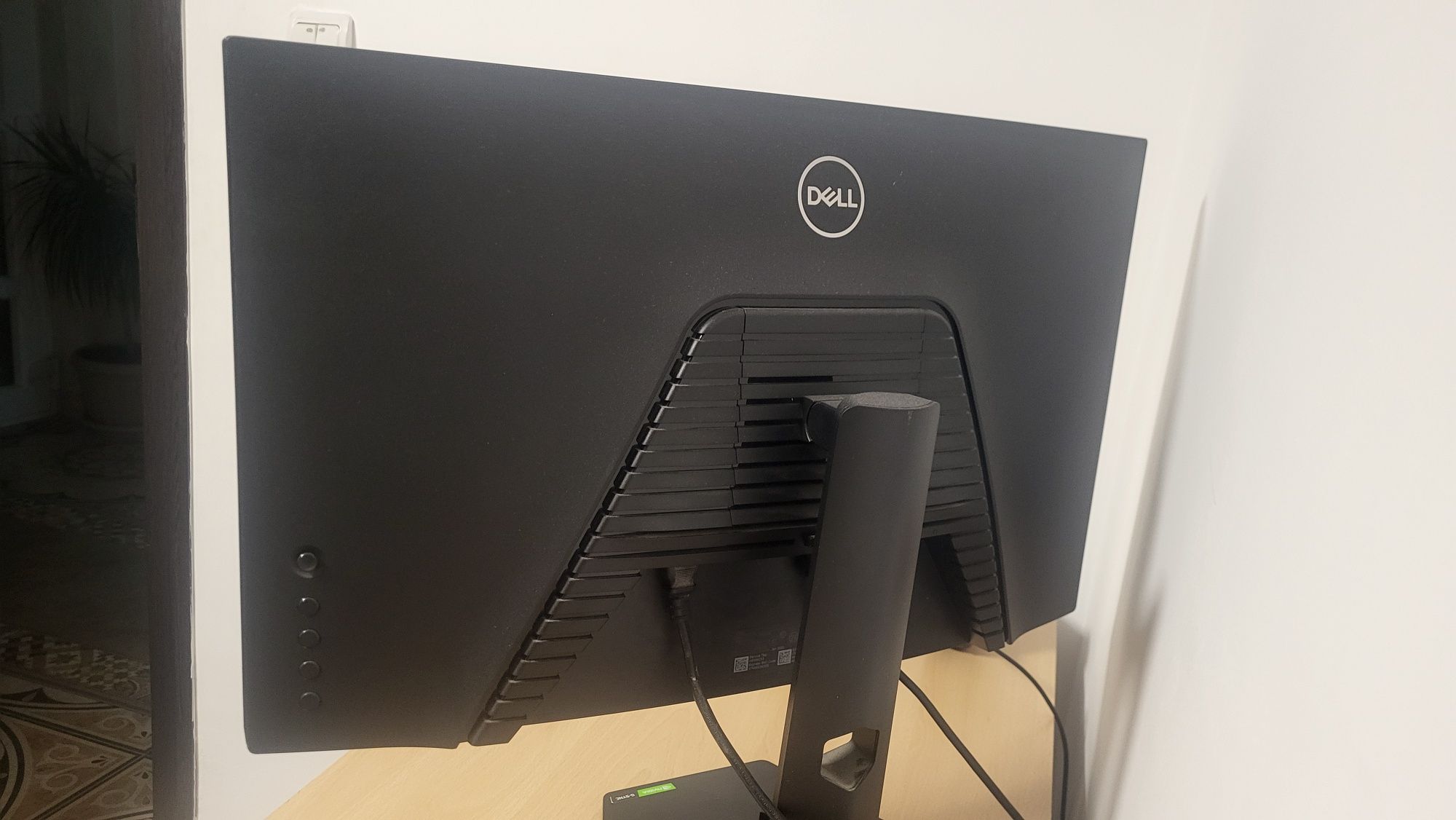Vând pc gaming dar bun și pentru multitasking cu tot cu monitor