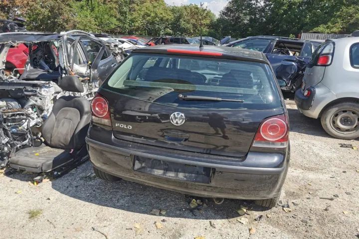 spira volan bloc lumini plansa ceasuri de bord caseta de directie motoras stergatoare macara broasca stanga dreapta vas lichid parbriz expansiune VW polo 9n facelift motor 1.2 benzina BBM  dezmembrez