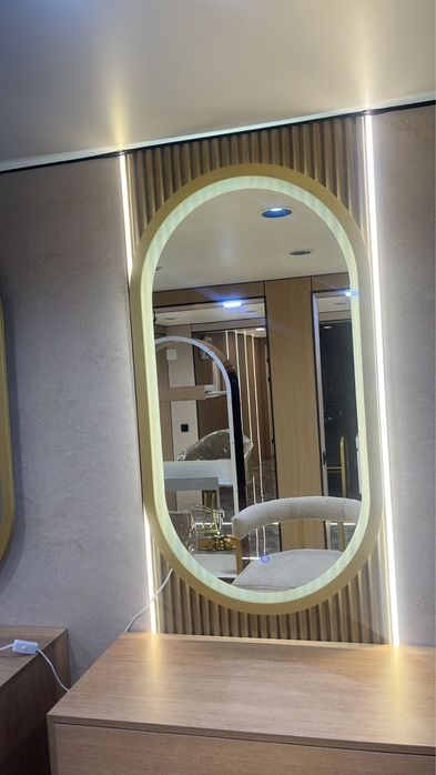 Продается!Зеркало с подцветкой