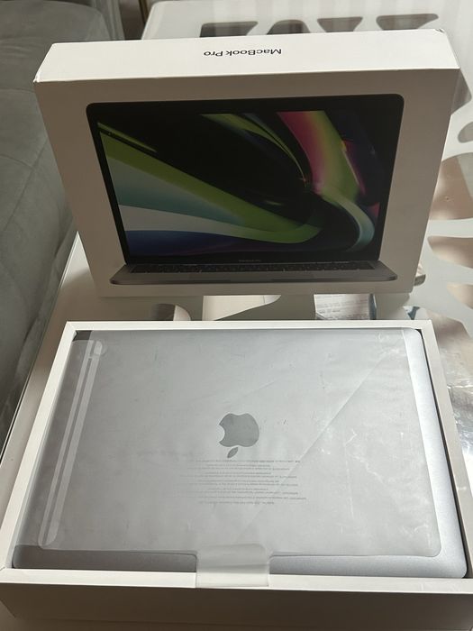 Macbook Pro 13- inch 16GB Ram 512GB