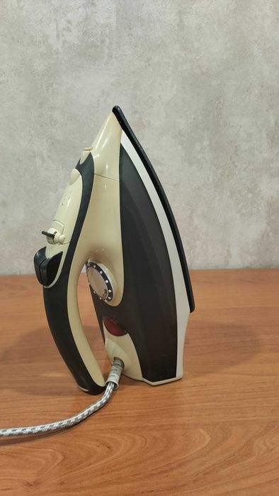 Продам утюг в рабочем состоянии