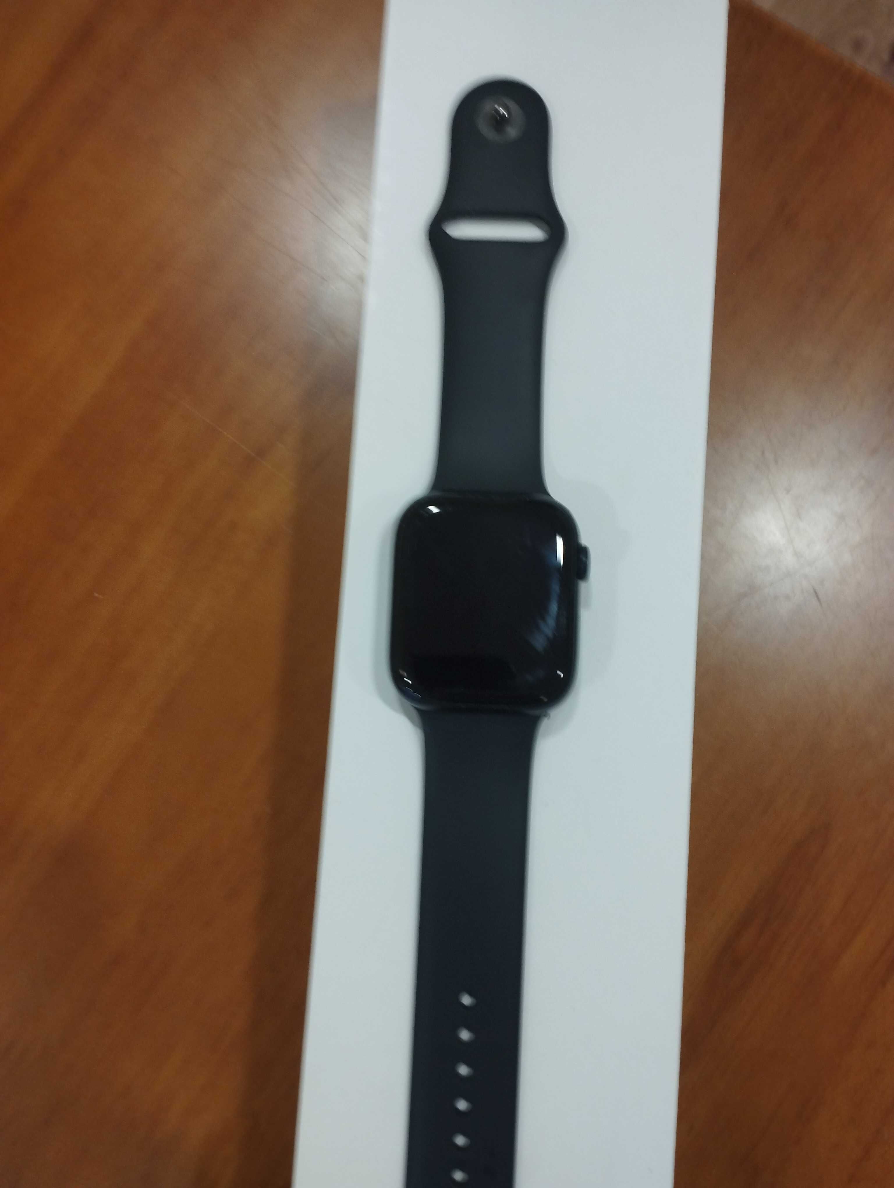 Aplle watch 3 серия с зарядно Без айклауд