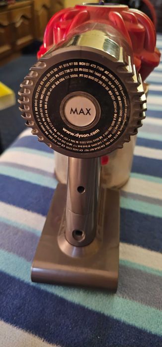 aspirator dyson 6     2 buc