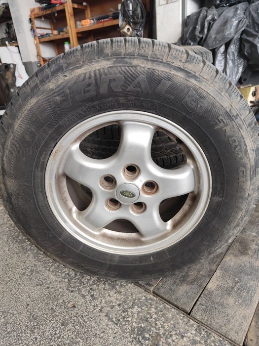 Джанти с зимни гуми 225/75/16