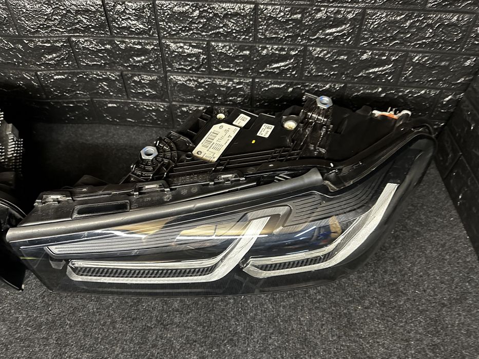 Far Faruri Bmw seria 5 G30 F90 M5 Lci full led adaptive Shadow