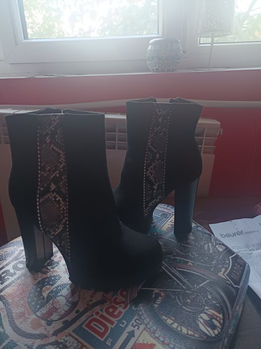 Cizme dama din imitație piele întoarsă