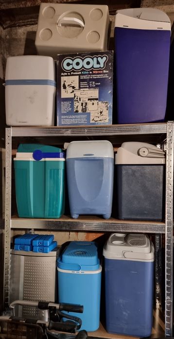 Хладилни чанти и хладилници 12 волта и комбинирани 12/220 волта