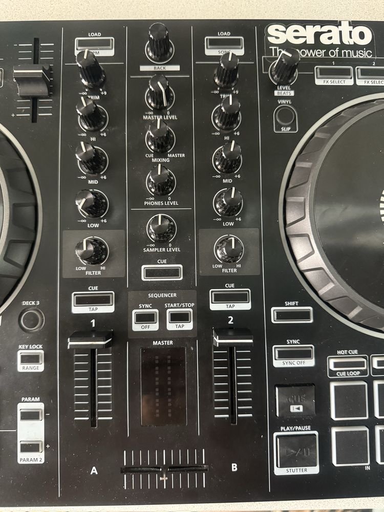 Vand consola dj roland 202