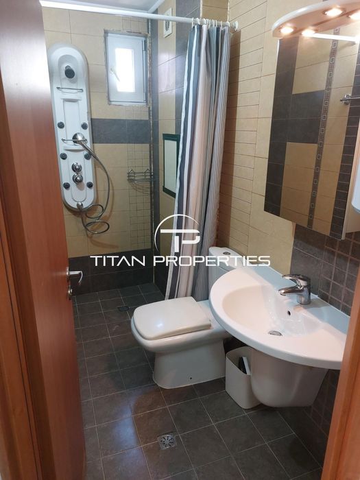 Дава се под наем Двустаен апартамент в Бургас, Център - 55 кв.м за 408 € - Снимка #4