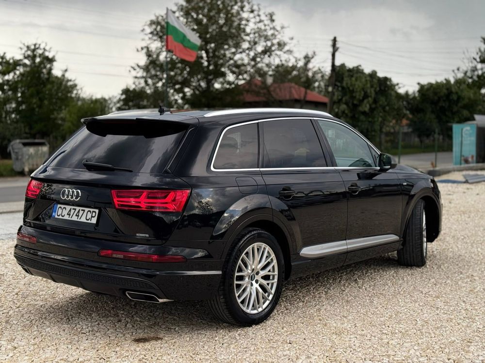 AUDI Q7 S-LINE panorama