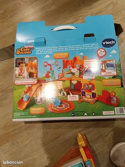 Голяма музикална интерактивна къща на марката vtech. 
Много запазена