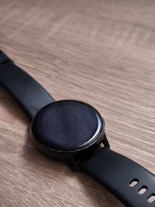 Samsung Galaxy Watch Active - defect, pentru piese sau reparații
