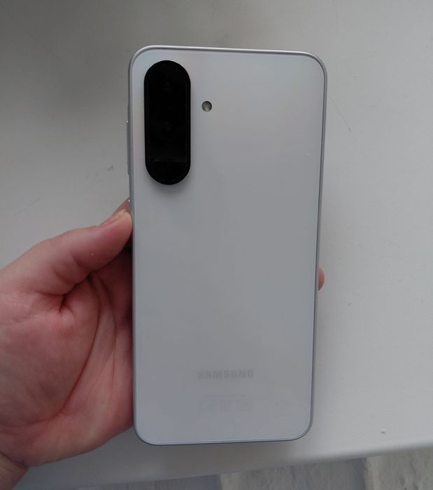 Продам телефоны самсунг А36