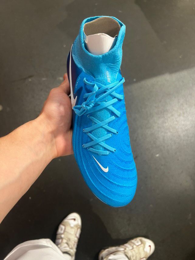 професионални бутонки Nike Phantom Luna II