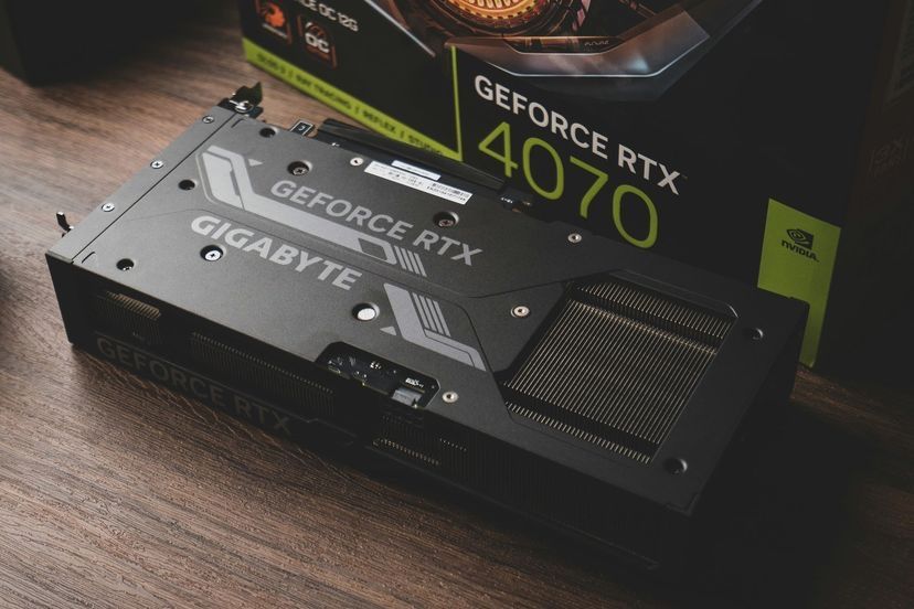 GeForce RTX 4070 Windforce 12GB OC
