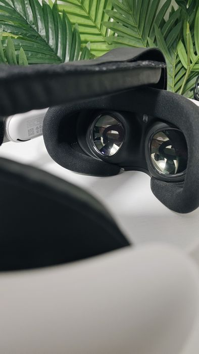 Meta Quest 3 - ochelari VR - impecabili - garantie Emag